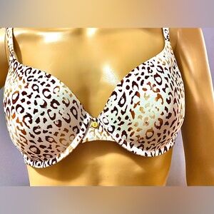 VICTORIA’ SECRET BRA & THONG SET